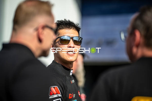 Gespräch bei 24h Rennen 2025 Nürburgring