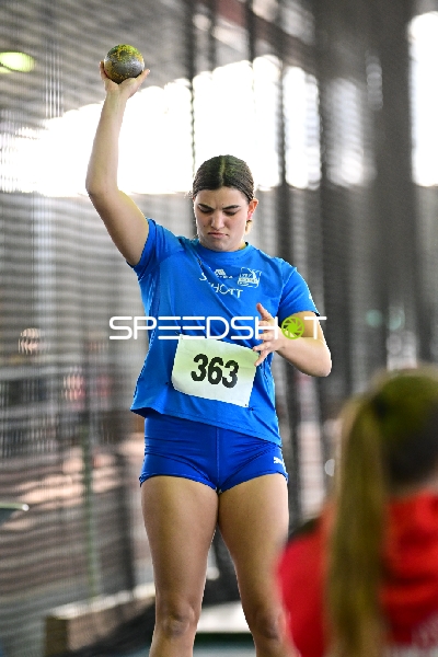 Arnold Franca mit Kugelstoß