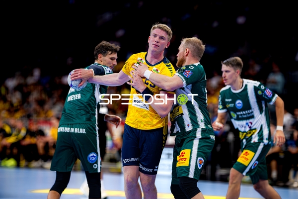 Verteidigung gegen Haukur Thrastarson (25; Rhein Neckar Löwen)