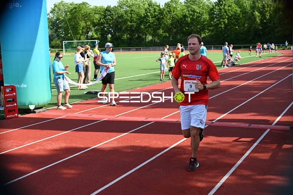 Läufer beim TVE Sommerlauf Edingen