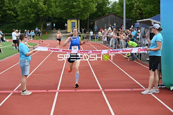 Erster Zieleinlauf TVE Sommerlauf Edingen