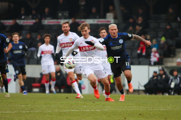 Zweikampf um den Ball