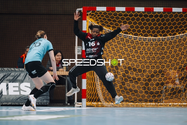 Szene mit Vanessa Fehr (16; HSG Bensheim/Auerbach)