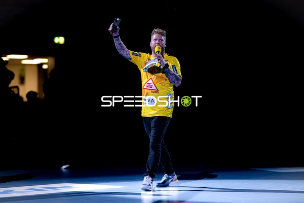 Moderation in der SAP Arena