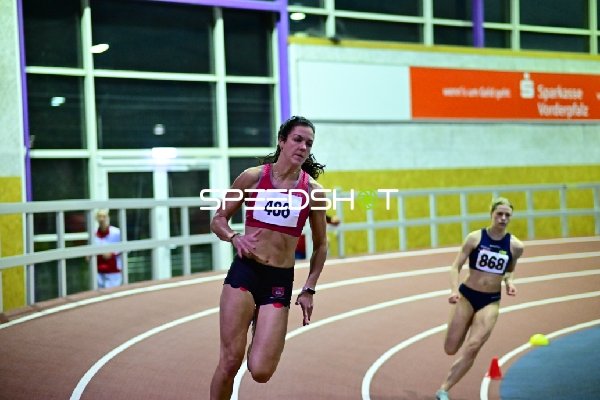 Greif Julia (486; TuS Fortuna 1884 Saarburg) führt das Rennen an