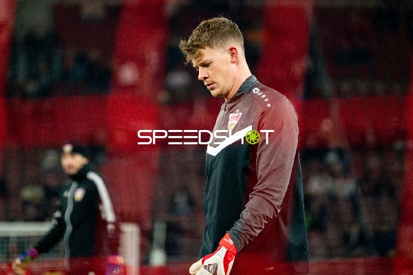 Torwart Alexander Nübel (33; VfB Stuttgart) in Aktion