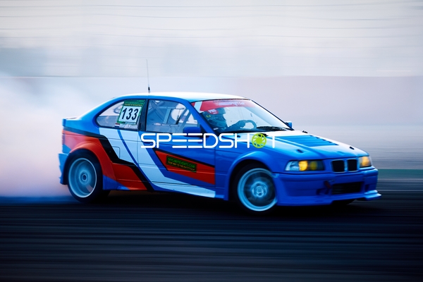 Rennfahrzeug in Drift