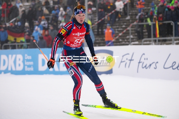 Sprint der Frauen in Oberhof: Karoline Offigstad KNOTTEN (58; Biathlon Frauen) in Aktion