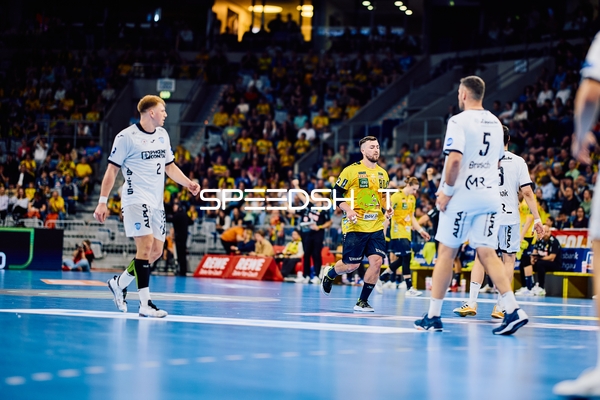 Jannik Kohlbacher im energischen Laufduell