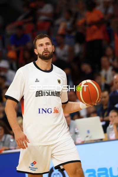 Leon Kratzer (34; Deutschland) mit Ball