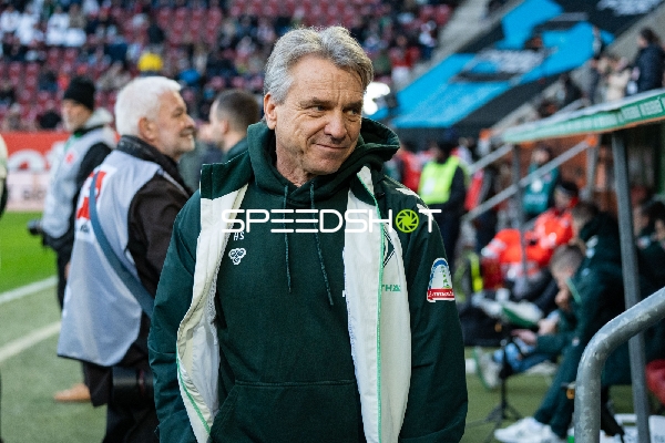 Trainer an der Seitenlinie