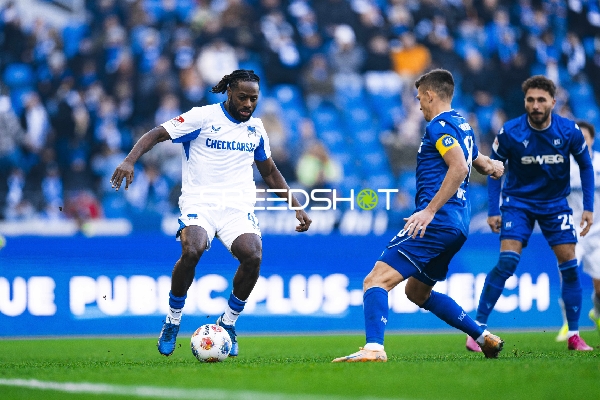 Ballkontrolle und Zweikampf