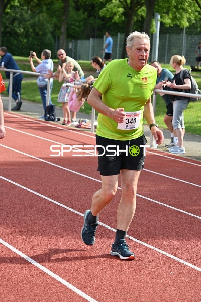 Läufer beim TVE Sommerlauf Edingen 2025