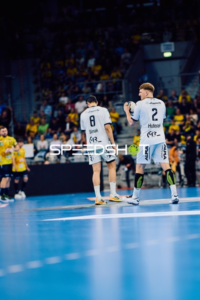 Spieler des TBV Lemgo in Diskussion