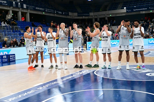 Urald King (20; Gladiators Trier) jubelt