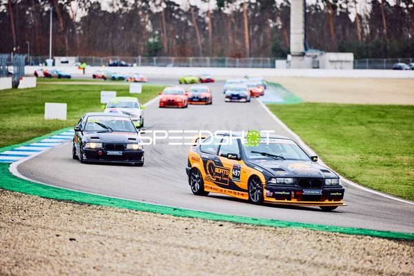 Henry Cerny / Leon Schippert dominieren im Rennen