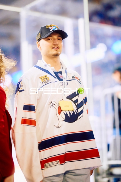 Jungadler feiern Meisterschaftstitel