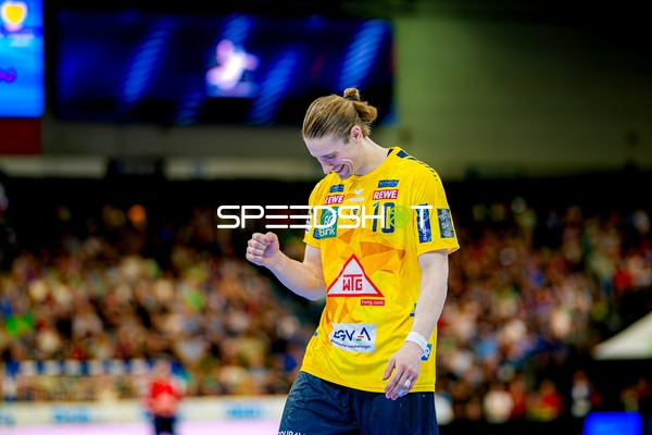 Torjubel Juri Knorr (10;Rhein Neckar Löwen)