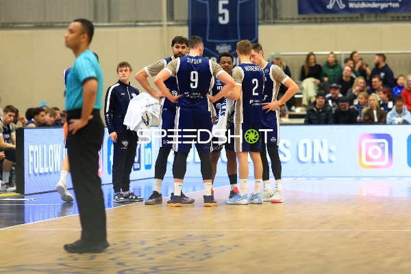 Szene mit Marcel Keßen (15; MLP Academics Heidelberg) und Teamkollegen