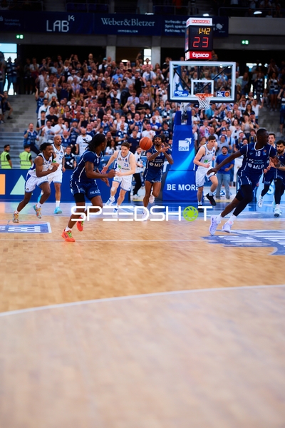 Fastbreak Pass Michael Weathers (20;MLP Academics Heidelberg), Bakary Dibba (10;MLP Academics Heidelberg)