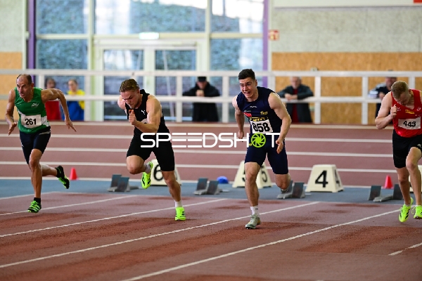 Sprintstart mit 261; LG Rhein-Wied und Leitz Florian (858; Post-Sportverein Trier)