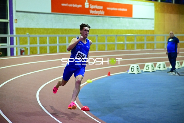 Roos Jan (#890) sprintet