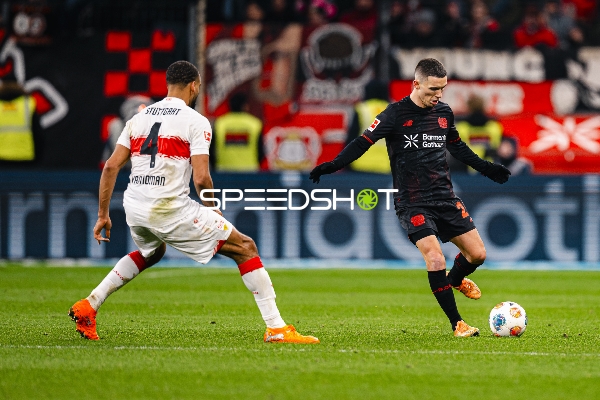 Ballkontrolle und Verteidigung