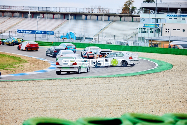 Rennen in der Kurve des Hockenheimrings