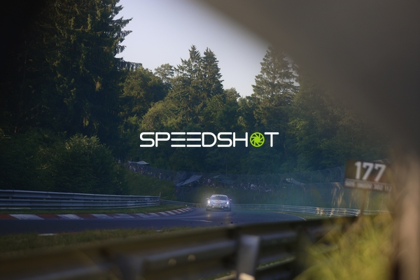 Rennfahrzeug auf der Nordschleife