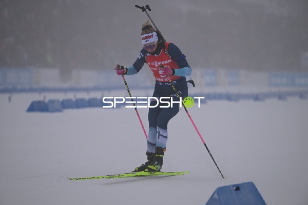 Joanna JAKIELA Joanna JAKIELA (3; Biathlon Frauen) in Aktion