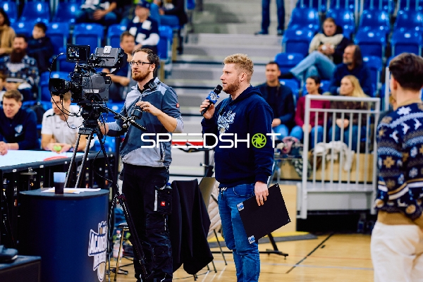 Moderation und Aufnahme