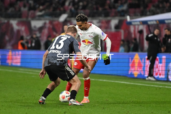 Zweikampf um den Ball