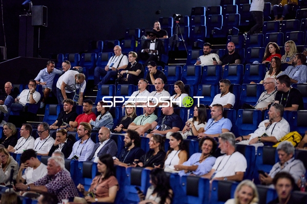 Publikum bei Ringside-Zone Face-Off