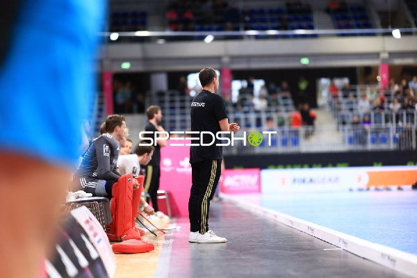 Trainer von Deutschland am Spielfeldrand