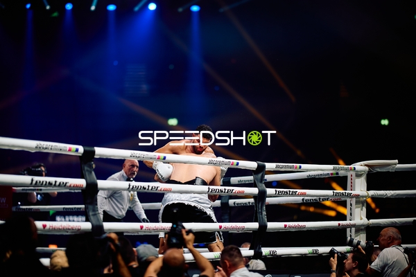 Boxer Schwergewicht im Ringkampf