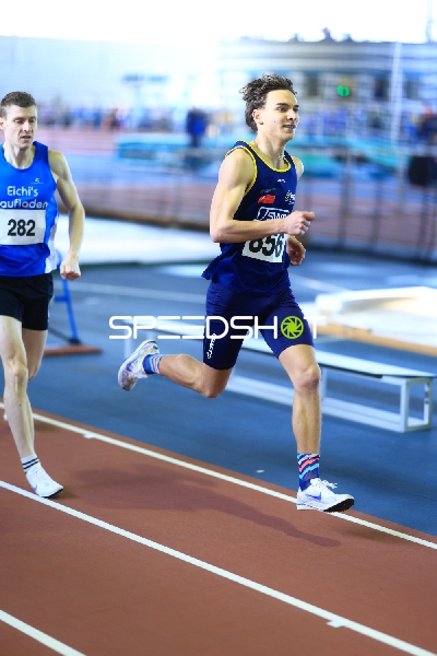 Läufer Nunnenmann Philipp (282; TV Herxheim) und 286; LLG Hunsrück im Rennen