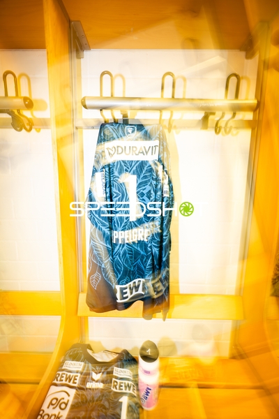 Trikot Nummer 1 im Fokus