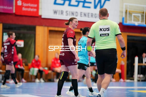 Szene mit Isabell Hurst (5; HSG Bensheim/Auerbach)