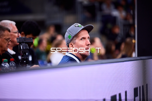 Coach von MLP Academics Heidelberg beobachtet