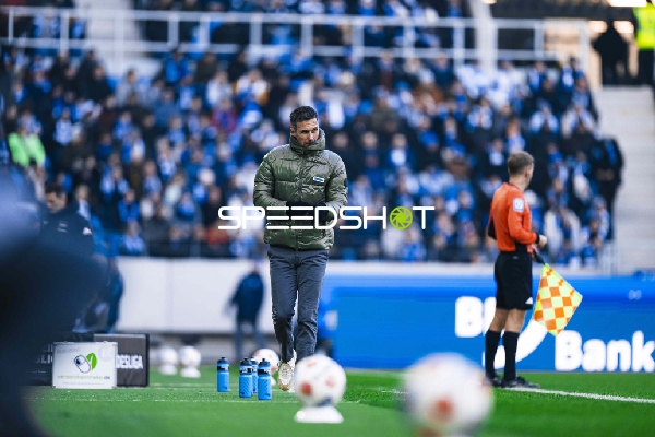 Trainer an der Seitenlinie