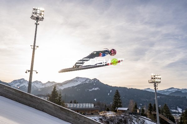 Two-Nights Tour Skispringen Damen