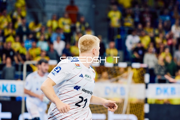 Ein Spieler von HSV Hamburg in Aktion während des Spiels.