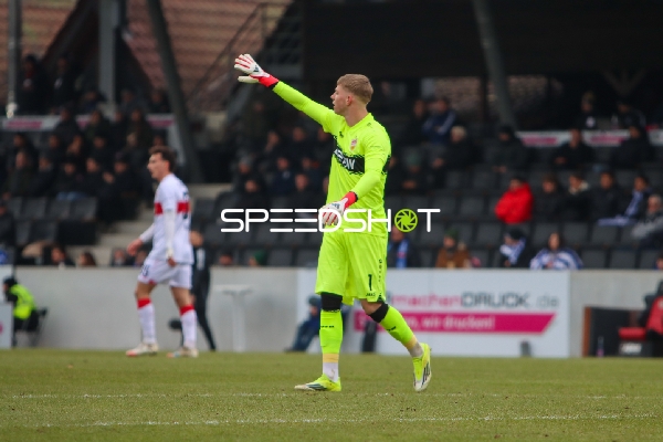 Torwart gibt Anweisungen