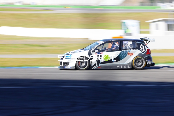 Alfred Winkler in Fahrt beim 318ti Cup