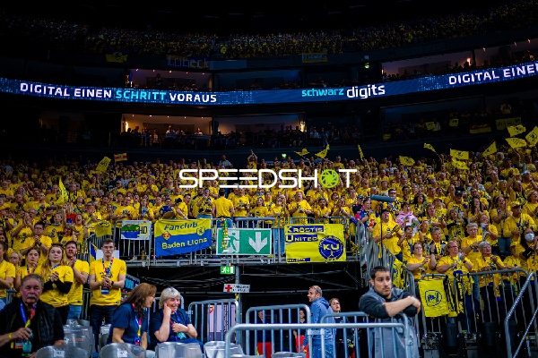 Handball I Herren I Saison 2024-2025 I DHB-Pokal I Halbfinale I Rhein-Neckar Löwen - THW Kiel I 12.04.2025