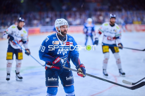 Adler Mannheim im Playoff-Kampf gegen Eisbären Berlin