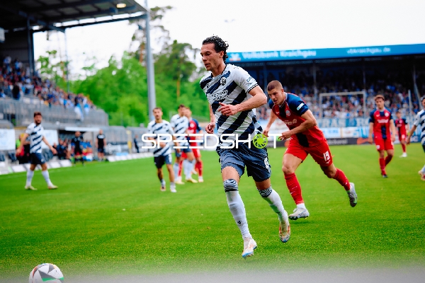 Angriff mit Ball SV Sandhausen