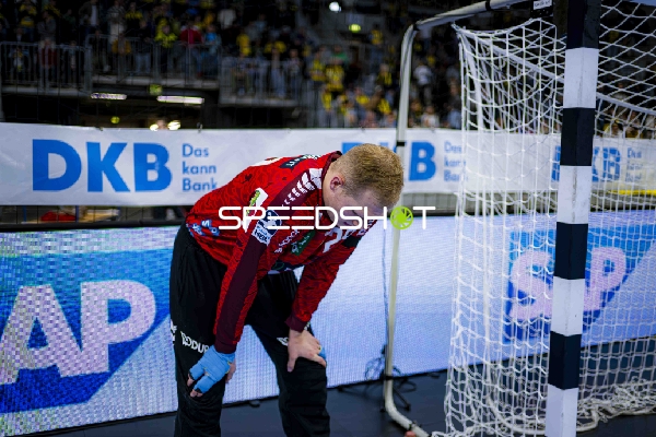 Torwart Mike Jensen (20; Rhein Neckar Löwen) am Tor