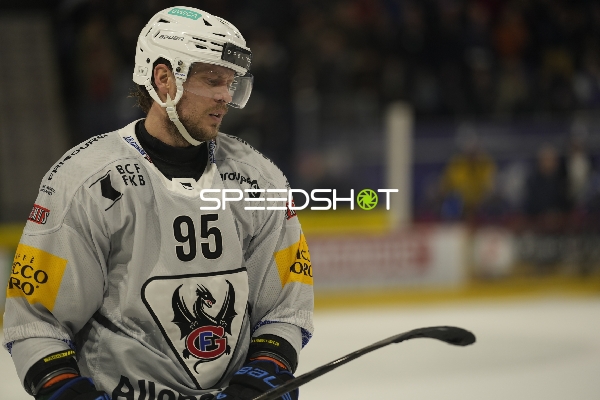 Jacob De la Rose (95; Fribourg-Gotteron) in Aktion