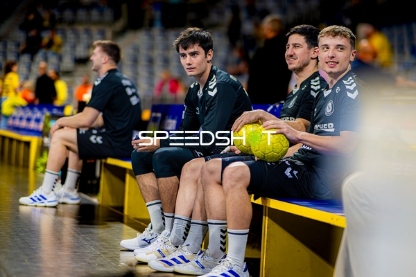 Spieler des TVB 1898 Stuttgart auf Bank